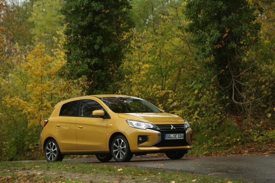  Mitsubishi Space Star 2020 года  (фото 22 из 49)